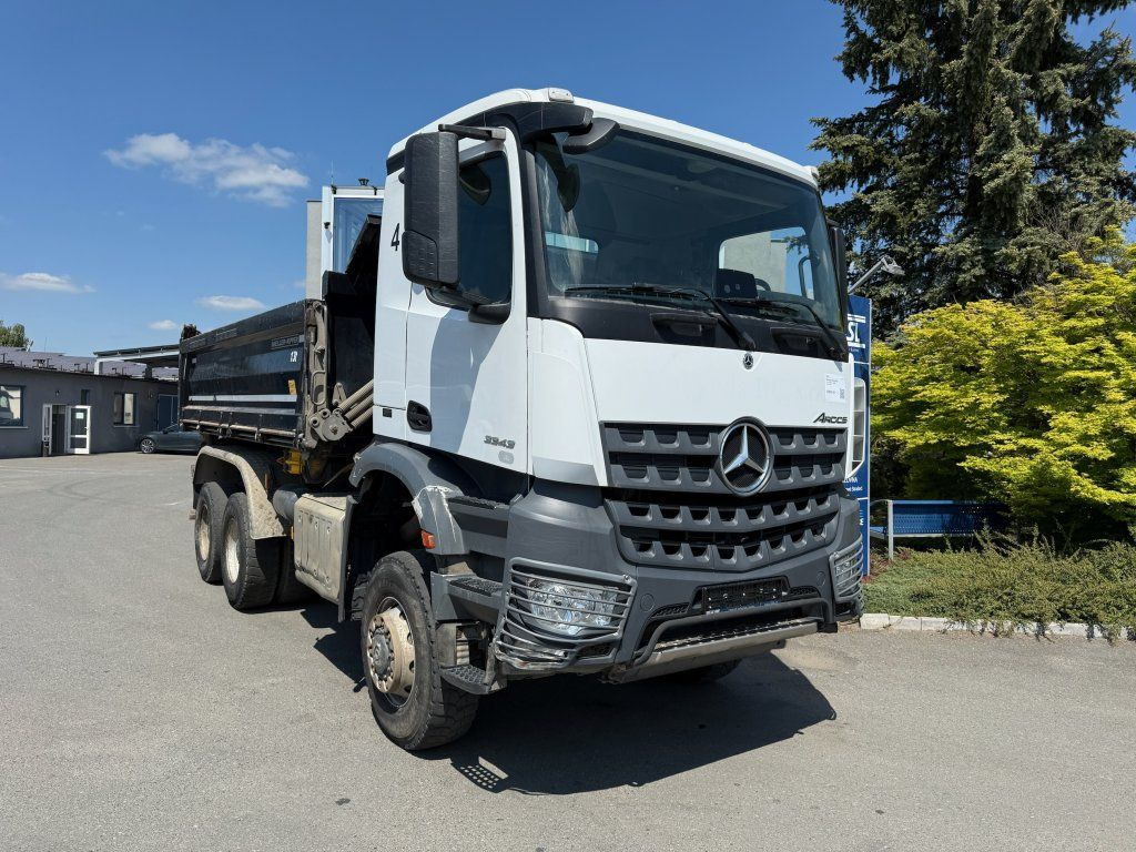 Mercedes-Benz 3343 Arocs 6x6 S3 EURO 6 - Самосвал: фото 3 Mercedes-Benz 3343 Arocs 6x6 S3 EURO 6 - Самосвал: фото 3