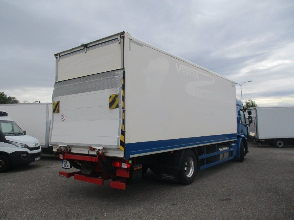 Renault D18, 320 - Грузовик с закрытым кузовом: фото 3 Renault D18, 320 - Грузовик с закрытым кузовом: фото 3