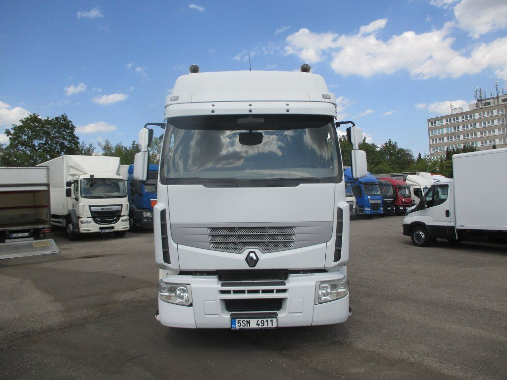 Renault Premium 1 liege - Грузовик с закрытым кузовом: фото 2 Renault Premium 1 liege - Грузовик с закрытым кузовом: фото 2