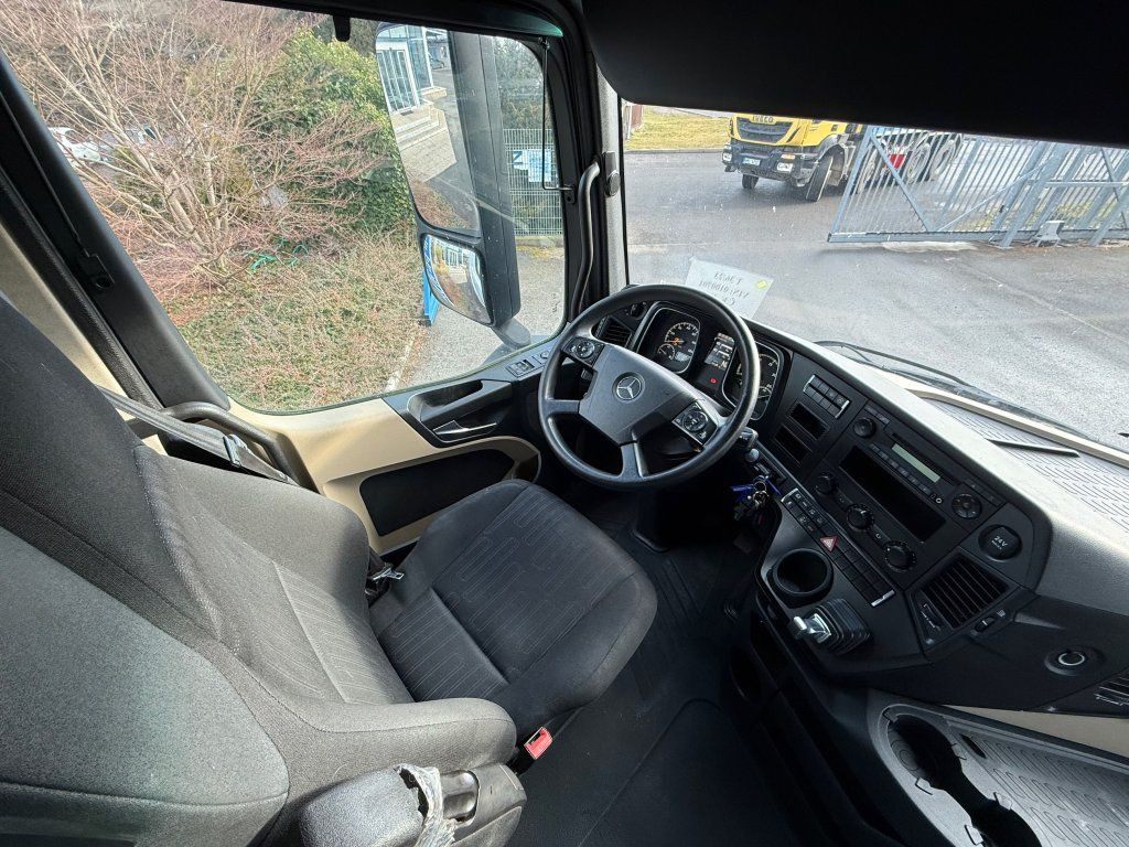 Тягач Mercedes-Benz 1845 Actros EURO 6 MEGA/lowdeck: фото 15