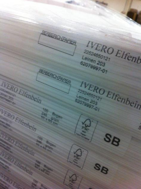 Fine paper Ivero ivory board linen - Печатное оборудование: фото 1 Fine paper Ivero ivory board linen - Печатное оборудование: фото 1
