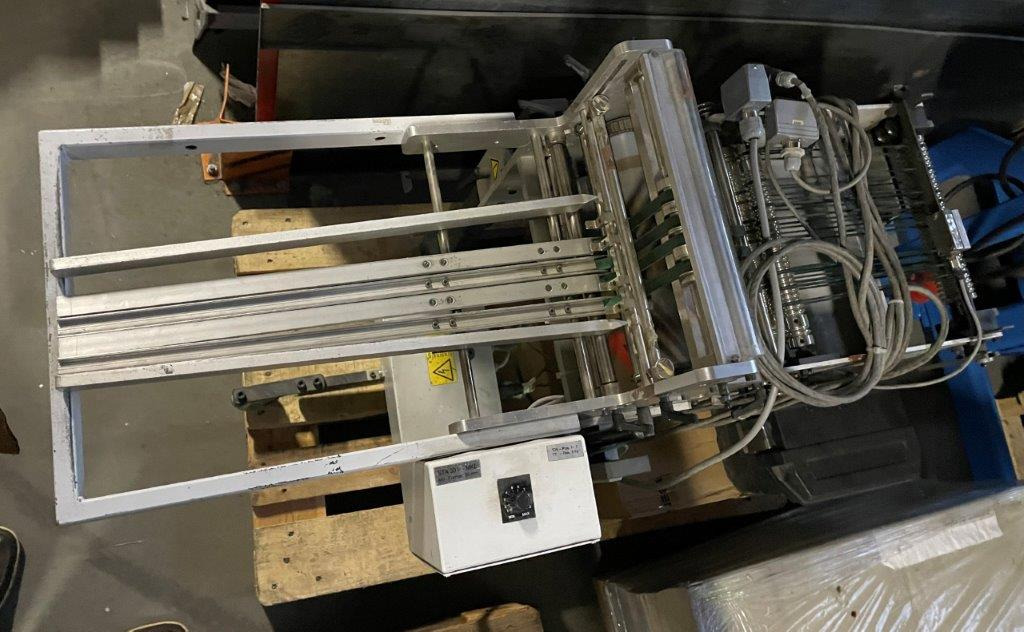 Small sized mobile stack delivery Heidelberg Stahlfolder STA 30 F - Фальцовщик: фото 3 Small sized mobile stack delivery Heidelberg Stahlfolder STA 30 F - Фальцовщик: фото 3