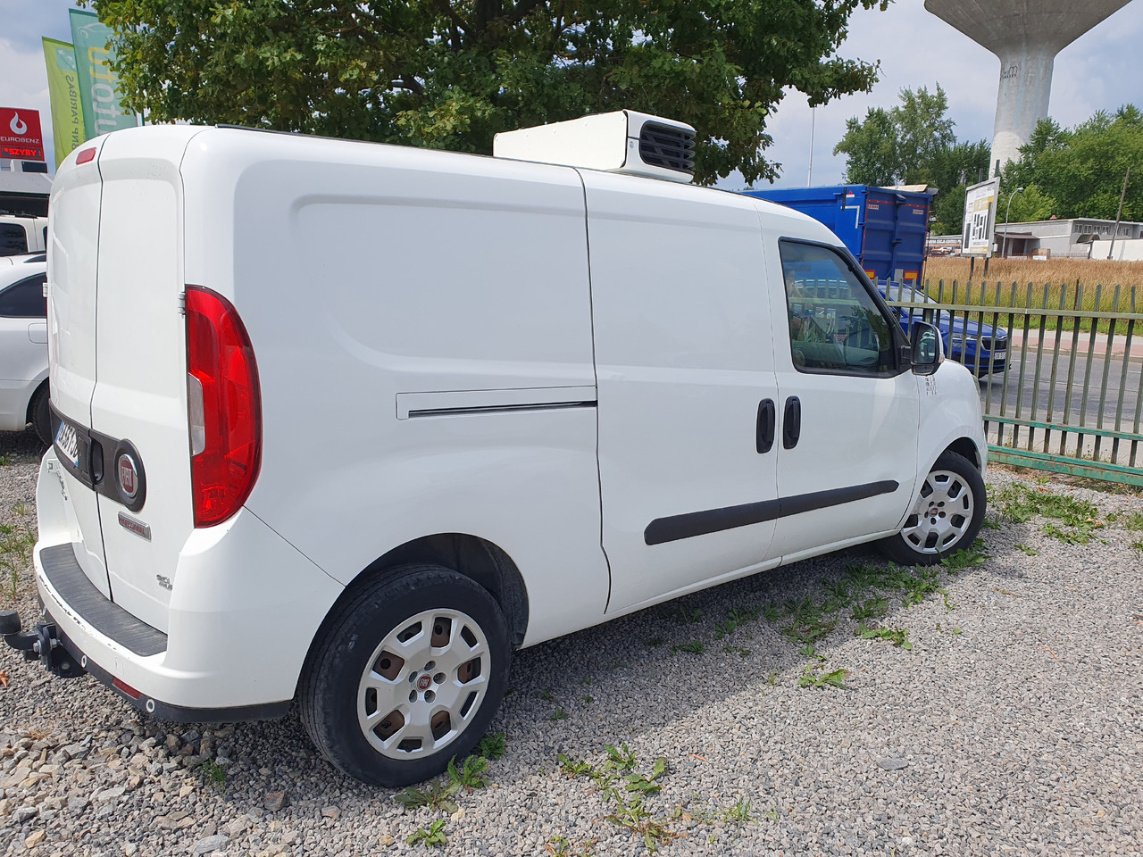 FIAT DOBLO LONG CHLODNIA carrier+230v KLIMA EURO6 - Фургон-рефрижератор: фото 3 FIAT DOBLO LONG CHLODNIA carrier+230v KLIMA EURO6 - Фургон-рефрижератор: фото 3