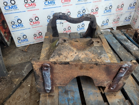 Claas Ares 500, 600, 800 Series 656 Rx Rz Front Axle Support Bolster 7700098196 - Подвеска: фото 1 Claas Ares 500, 600, 800 Series 656 Rx Rz Front Axle Support Bolster 7700098196 - Подвеска: фото 1