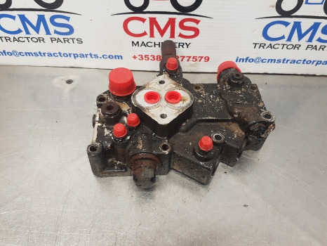 Fendt 724 S4, 700, 800 Series, Transmission Valve Block Assy G718100600021 - Трансмиссия: фото 3 Fendt 724 S4, 700, 800 Series, Transmission Valve Block Assy G718100600021 - Трансмиссия: фото 3