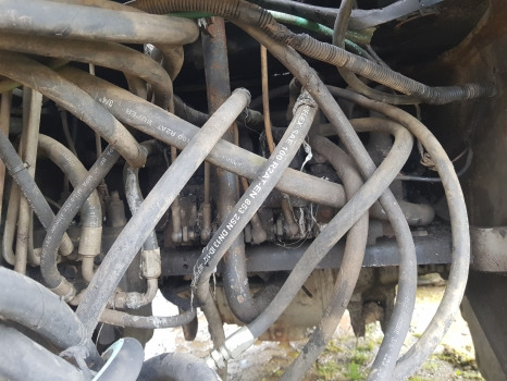 Fermec 860 Backhoe Hydraulic Control Valve Control Valve - Гидравлика: фото 2 Fermec 860 Backhoe Hydraulic Control Valve Control Valve - Гидравлика: фото 2