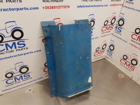 Ford 6610, 7710, 5610, 7410 Series Cab Steering Column Panel 83931786 - Кабина и интерьер для Тракторов: фото 2 Ford 6610, 7710, 5610, 7410 Series Cab Steering Column Panel 83931786 - Кабина и интерьер для Тракторов: фото 2