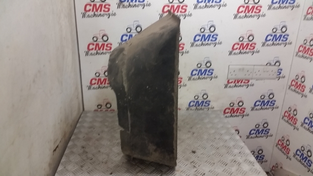 Ford 6710, 7710 Radiator Cowling E5nn8146ba, E5nn8146da - Система охлаждения для Тракторов: фото 4 Ford 6710, 7710 Radiator Cowling E5nn8146ba, E5nn8146da - Система охлаждения для Тракторов: фото 4