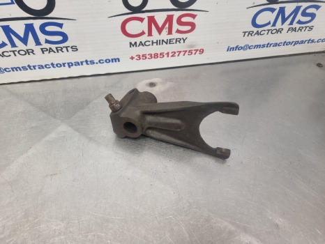 International Case 885, 85 Series, Transmission Fork Front 1537571c1, 1286428c1 - Трансмиссия: фото 3 International Case 885, 85 Series, Transmission Fork Front 1537571c1, 1286428c1 - Трансмиссия: фото 3