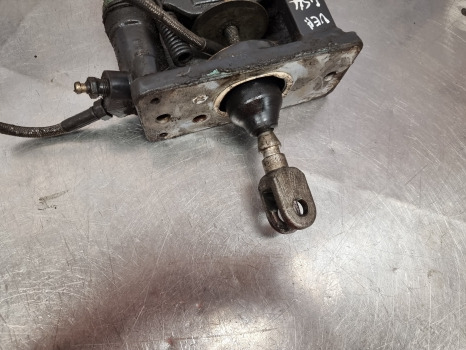 Landini Vision 105, Mythos, Brake Slave Cylinder Assy 3537812m91, 3531277m91 - Тормозной цилиндр для Сельскохозяйственной техники: фото 3 Landini Vision 105, Mythos, Brake Slave Cylinder Assy 3537812m91, 3531277m91 - Тормозной цилиндр для Сельскохозяйственной техники: фото 3