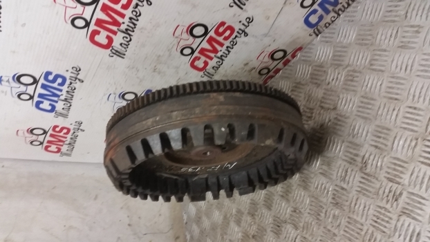 Massey Ferguson 135 Engine Flywheel Assembly 11 Inches Clutch Disc - Маховик для Тракторов: фото 4 Massey Ferguson 135 Engine Flywheel Assembly 11 Inches Clutch Disc - Маховик для Тракторов: фото 4