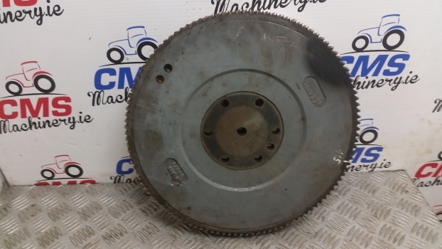 Massey Ferguson Flywheel Assembly With Ring Gear 0410236, 3121h002 - Маховик для Тракторов: фото 1 Massey Ferguson Flywheel Assembly With Ring Gear 0410236, 3121h002 - Маховик для Тракторов: фото 1