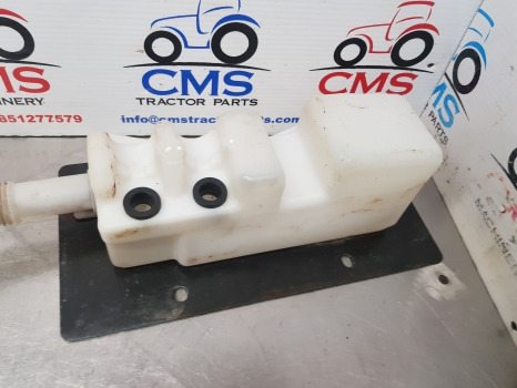 New Holland Case Maxxum Windshield Washer Reservoir 87638112, 87470604 - Щетка стеклоочистителя для Сельскохозяйственной техники: фото 4 New Holland Case Maxxum Windshield Washer Reservoir 87638112, 87470604 - Щетка стеклоочистителя для Сельскохозяйственной техники: фото 4