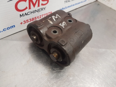 New Holland Case Tm, Mxm Tm140 Transmission Control Valve Body 5169152 - Трансмиссия: фото 3 New Holland Case Tm, Mxm Tm140 Transmission Control Valve Body 5169152 - Трансмиссия: фото 3
