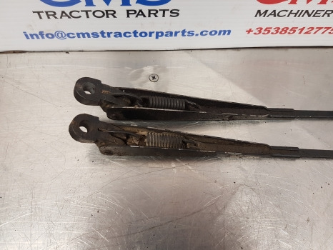 New Holland Tm120, 140 Case Mxm Front Windshield Wiper 82942149, 81875804 - Щетка стеклоочистителя для Сельскохозяйственной техники: фото 2 New Holland Tm120, 140 Case Mxm Front Windshield Wiper 82942149, 81875804 - Щетка стеклоочистителя для Сельскохозяйственной техники: фото 2