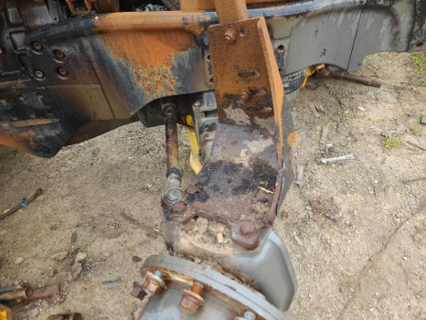 Valtra T174ea Front Mudguard Bracket Kit Acv0179820, Acv0179810, Acv0217600 - Кузов и экстерьер для Сельскохозяйственной техники: фото 4 Valtra T174ea Front Mudguard Bracket Kit Acv0179820, Acv0179810, Acv0217600 - Кузов и экстерьер для Сельскохозяйственной техники: фото 4