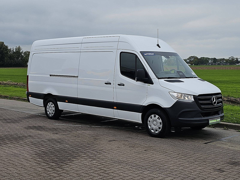 Mercedes-Benz Sprinter 317 L3H2 Maxi Mbux10! - Цельнометаллический фургон: фото 4 Mercedes-Benz Sprinter 317 L3H2 Maxi Mbux10! - Цельнометаллический фургон: фото 4