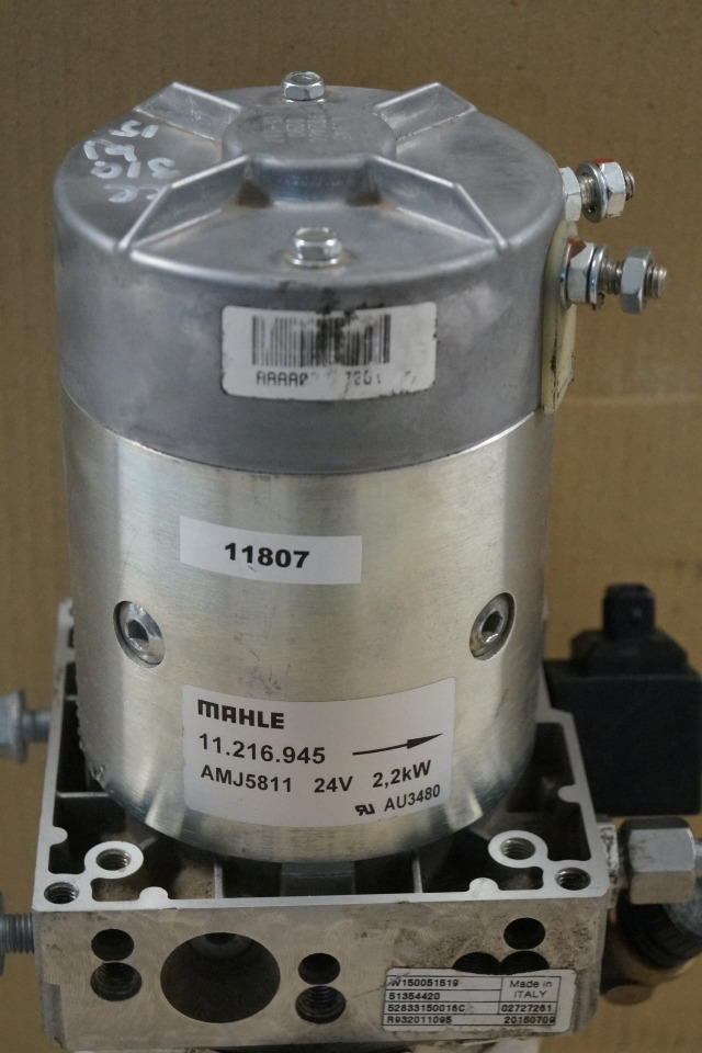 Jungheinrich 51064221 | Pump unit 24V 2,2KW Mahle AMJ5811 Pump motor 51056970 - Гидравлический насос для Погрузочно-разгрузочной техники: фото 2 Jungheinrich 51064221 | Pump unit 24V 2,2KW Mahle AMJ5811 Pump motor 51056970 - Гидравлический насос для Погрузочно-разгрузочной техники: фото 2