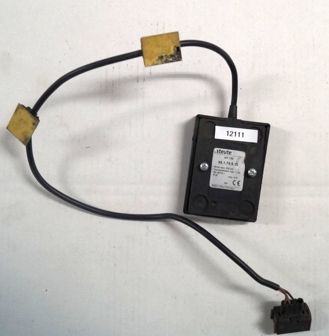Jungheinrich 51258535 | Switch with S4 pin Saab connector Steute 88.1.79.9.15 - Электрическая система для Погрузочно-разгрузочной техники: фото 1 Jungheinrich 51258535 | Switch with S4 pin Saab connector Steute 88.1.79.9.15 - Электрическая система для Погрузочно-разгрузочной техники: фото 1