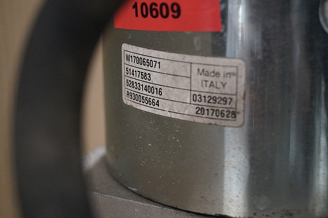 Jungheinrich 51417583 | Pumpmotor with tank and valve block 24V 2,2KW code R9320 - Гидравлический насос для Погрузочно-разгрузочной техники: фото 2 Jungheinrich 51417583 | Pumpmotor with tank and valve block 24V 2,2KW code R9320 - Гидравлический насос для Погрузочно-разгрузочной техники: фото 2