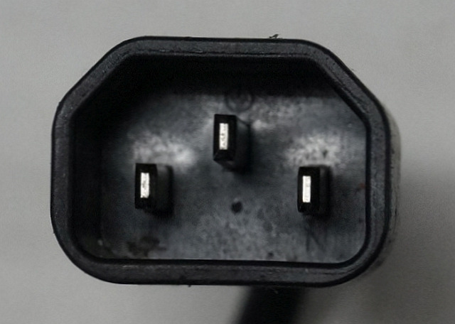 Jungheinrich 51502260 | Charger model YP05-E 24V-10A for EJC-M10 sn. 81001206H18 - Аккумулятор для Погрузочно-разгрузочной техники: фото 2 Jungheinrich 51502260 | Charger model YP05-E 24V-10A for EJC-M10 sn. 81001206H18 - Аккумулятор для Погрузочно-разгрузочной техники: фото 2