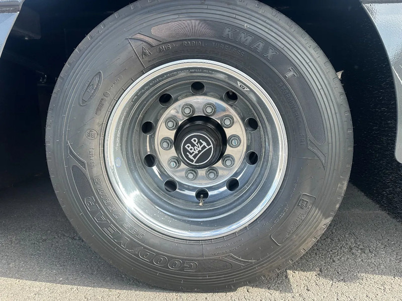 Низкорамный полуприцеп Max Trailer Faymonville / MAX100 / 3 AXLE / Extandable / Air suspended / 2x Unused: фото 7 Низкорамный полуприцеп Max Trailer Faymonville / MAX100 / 3 AXLE / Extandable / Air suspended / 2x Unused: фото 7