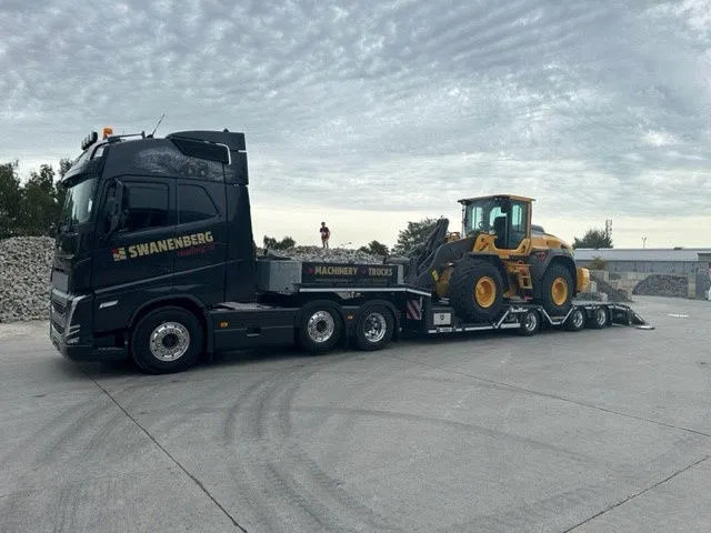 Низкорамный полуприцеп Max Trailer Faymonville / MAX100 / 3 AXLE / Extandable / Air suspended / 2x Unused: фото 14 Низкорамный полуприцеп Max Trailer Faymonville / MAX100 / 3 AXLE / Extandable / Air suspended / 2x Unused: фото 14