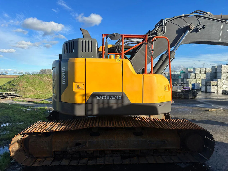 Volvo ECR 235 EL - Гусеничный экскаватор: фото 3 Volvo ECR 235 EL - Гусеничный экскаватор: фото 3
