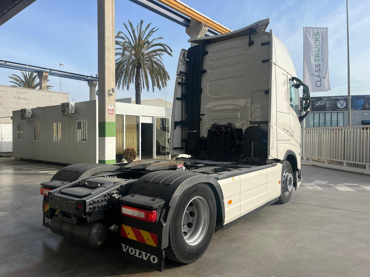 Volvo FH 460 Globetrotter XL i-Save I-ParkCool - Тягач: фото 3 Volvo FH 460 Globetrotter XL i-Save I-ParkCool - Тягач: фото 3