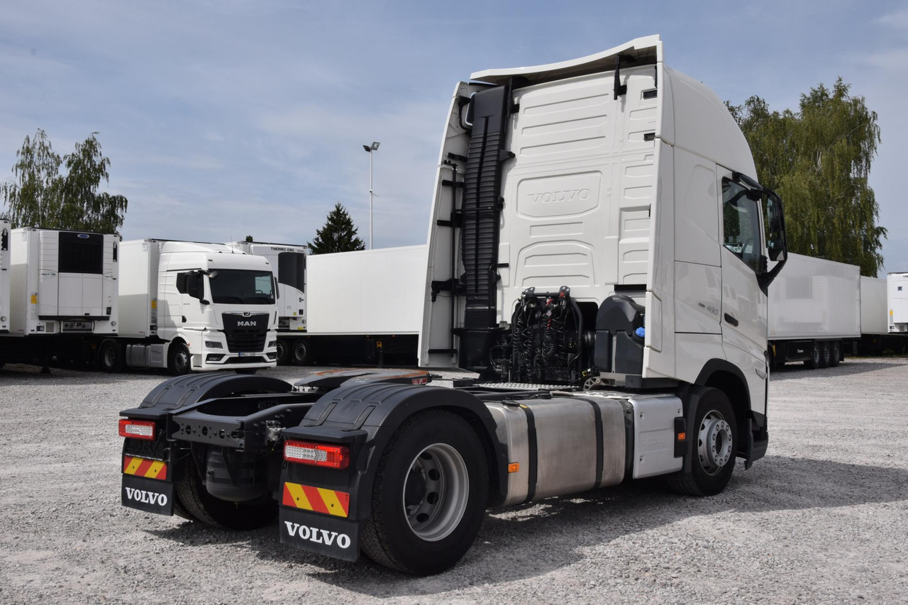 Volvo FH 460 Globetrotter XL i-Save - Тягач: фото 4 Volvo FH 460 Globetrotter XL i-Save - Тягач: фото 4