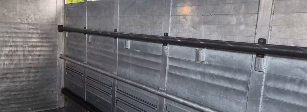 Грузовик для перевозки животных DAF CF 400 Menke Einstock | Transport zwierząt jednopoziomowy | 2 kratownice do bydła| Retarder | Euro 6: фото 13 Грузовик для перевозки животных DAF CF 400 Menke Einstock | Transport zwierząt jednopoziomowy | 2 kratownice do bydła| Retarder | Euro 6: фото 13