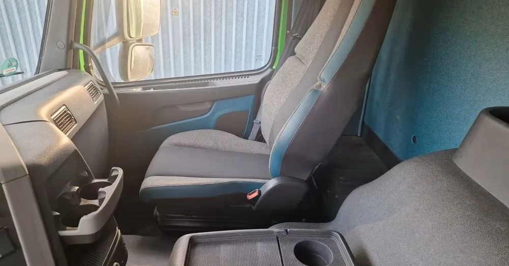 Volvo FM 420 – zabudowa + plandeka / Automatyczna skrzynia / Euro 6 / Zawieszenie pneumatyczne/ 4x2/ в лизинг Volvo FM 420 – zabudowa + plandeka / Automatyczna skrzynia / Euro 6 / Zawieszenie pneumatyczne/ 4x2/: фото 13