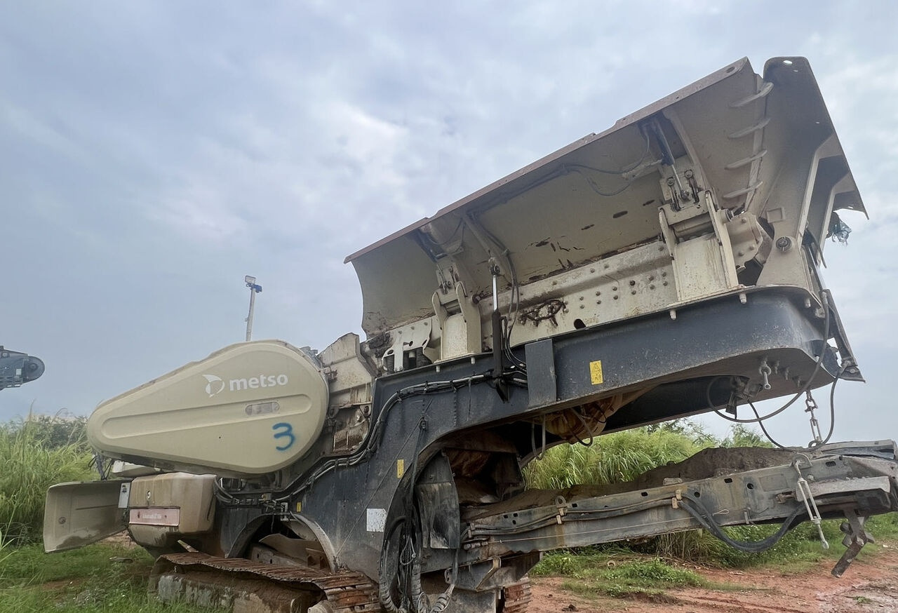 Metso Lokotrack LT106 Jaw Crusher - Мобильная дробилка: фото 1 Metso Lokotrack LT106 Jaw Crusher - Мобильная дробилка: фото 1
