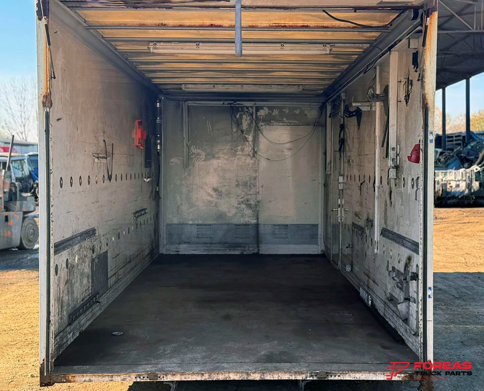 BOX BODY 6.10m x 2.48m X 2.35m - Сменный кузов - фургон: фото 3 BOX BODY 6.10m x 2.48m X 2.35m - Сменный кузов - фургон: фото 3