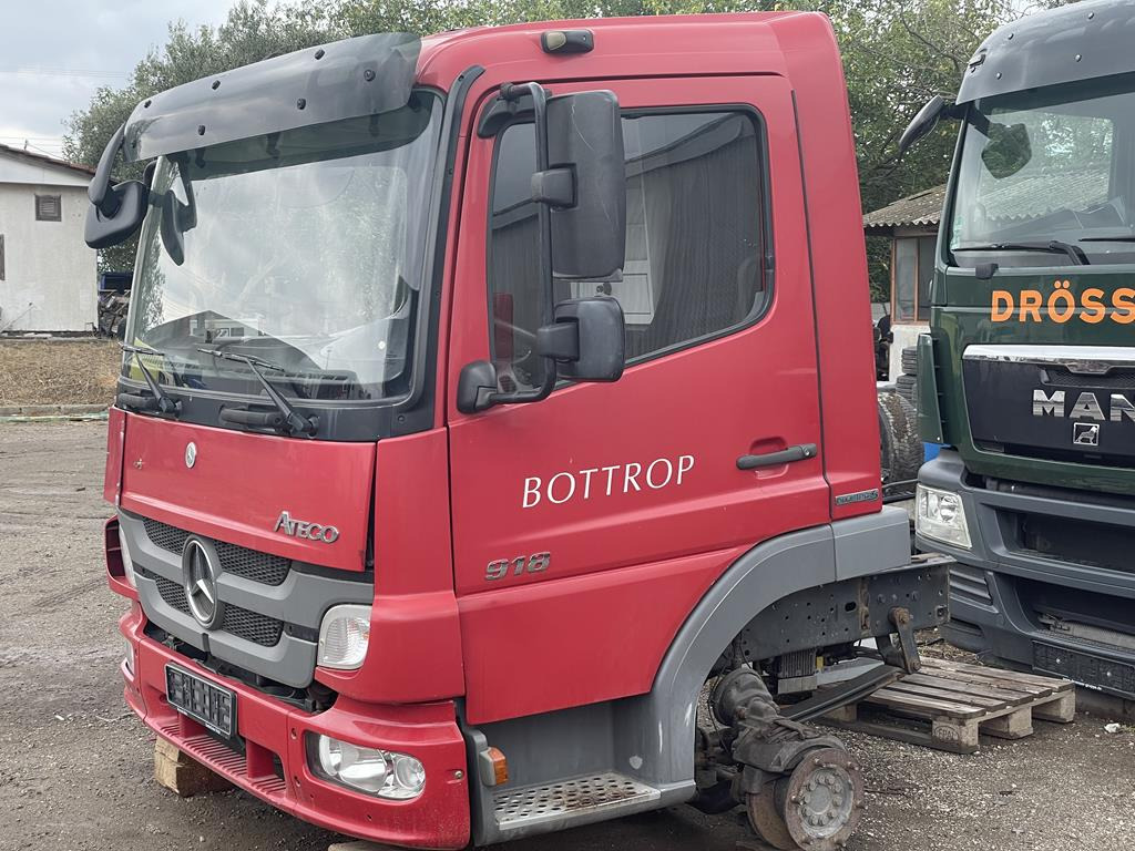 MERCEDES-BENZ ATEGO 3 - Кабина для Грузовиков: фото 3 MERCEDES-BENZ ATEGO 3 - Кабина для Грузовиков: фото 3