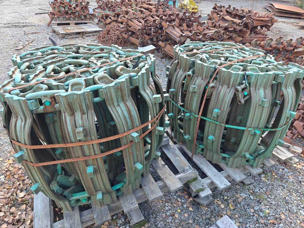 Clark TXSG Wheel Tracks - Гусеница для Лесозаготовительной техники: фото 1 Clark TXSG Wheel Tracks - Гусеница для Лесозаготовительной техники: фото 1