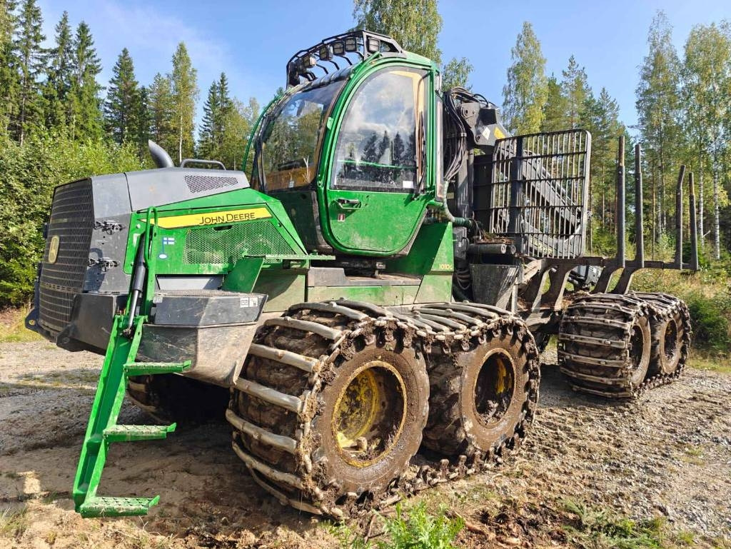 John Deere 1010 G - Форвардер: фото 1 John Deere 1010 G - Форвардер: фото 1