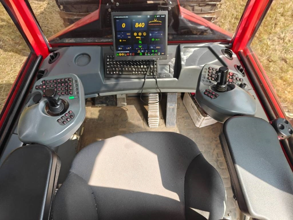 Форвардер Komatsu 855: фото 14 Форвардер Komatsu 855: фото 14