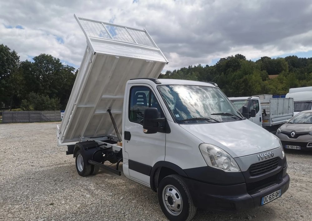 Iveco Daily 35C11 Kiper wywrotka Hak Bliźniak sprowadzony 35C12 - Малотоннажный самосвал: фото 3 Iveco Daily 35C11 Kiper wywrotka Hak Bliźniak sprowadzony 35C12 - Малотоннажный самосвал: фото 3