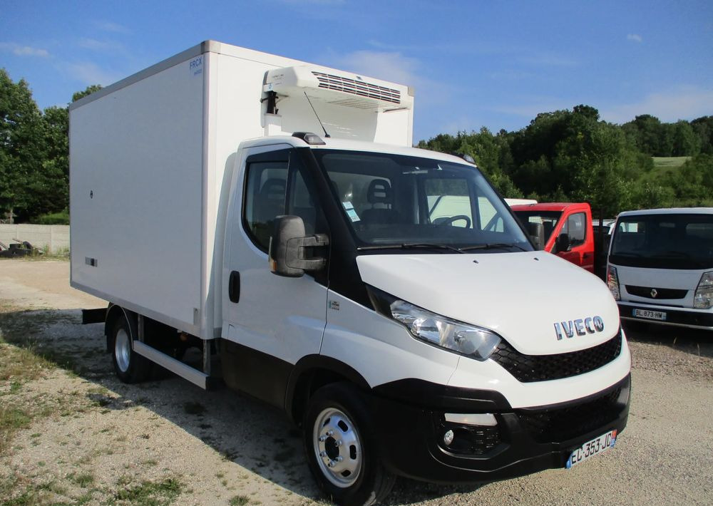 Iveco Daily 35C13 chłodnia Mroźnia na bliźniaku 35-130 Thermo King agregat - Фургон-рефрижератор: фото 2 Iveco Daily 35C13 chłodnia Mroźnia na bliźniaku 35-130 Thermo King agregat - Фургон-рефрижератор: фото 2