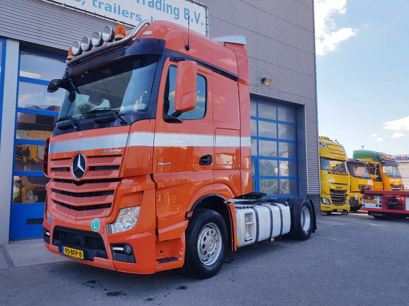 Mercedes-Benz Actros 1945 Double Tank New Apk TÜV - Тягач: фото 1 Mercedes-Benz Actros 1945 Double Tank New Apk TÜV - Тягач: фото 1