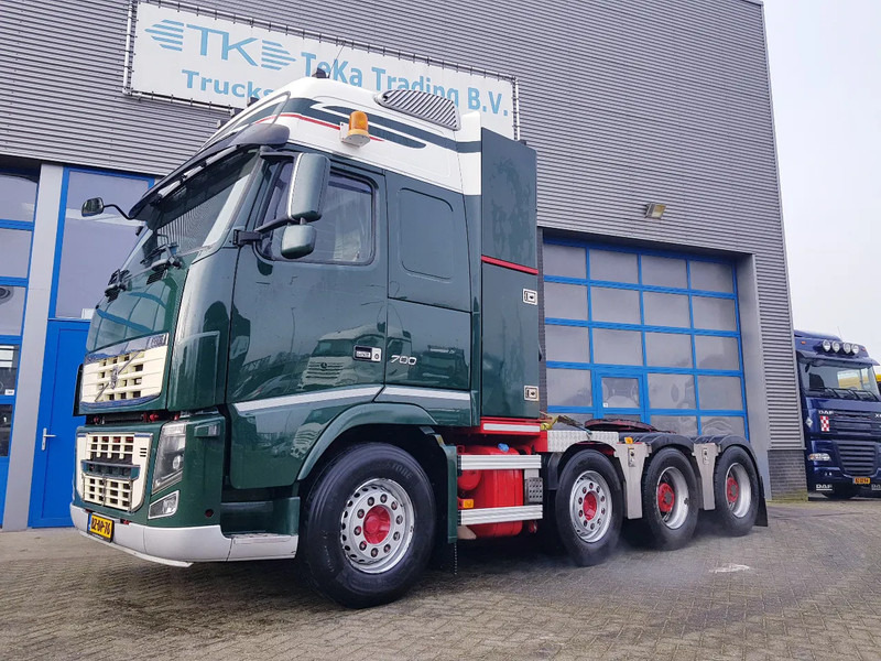 Volvo FH 16.700 8x4 140 ton Retarder - Тягач: фото 1 Volvo FH 16.700 8x4 140 ton Retarder - Тягач: фото 1