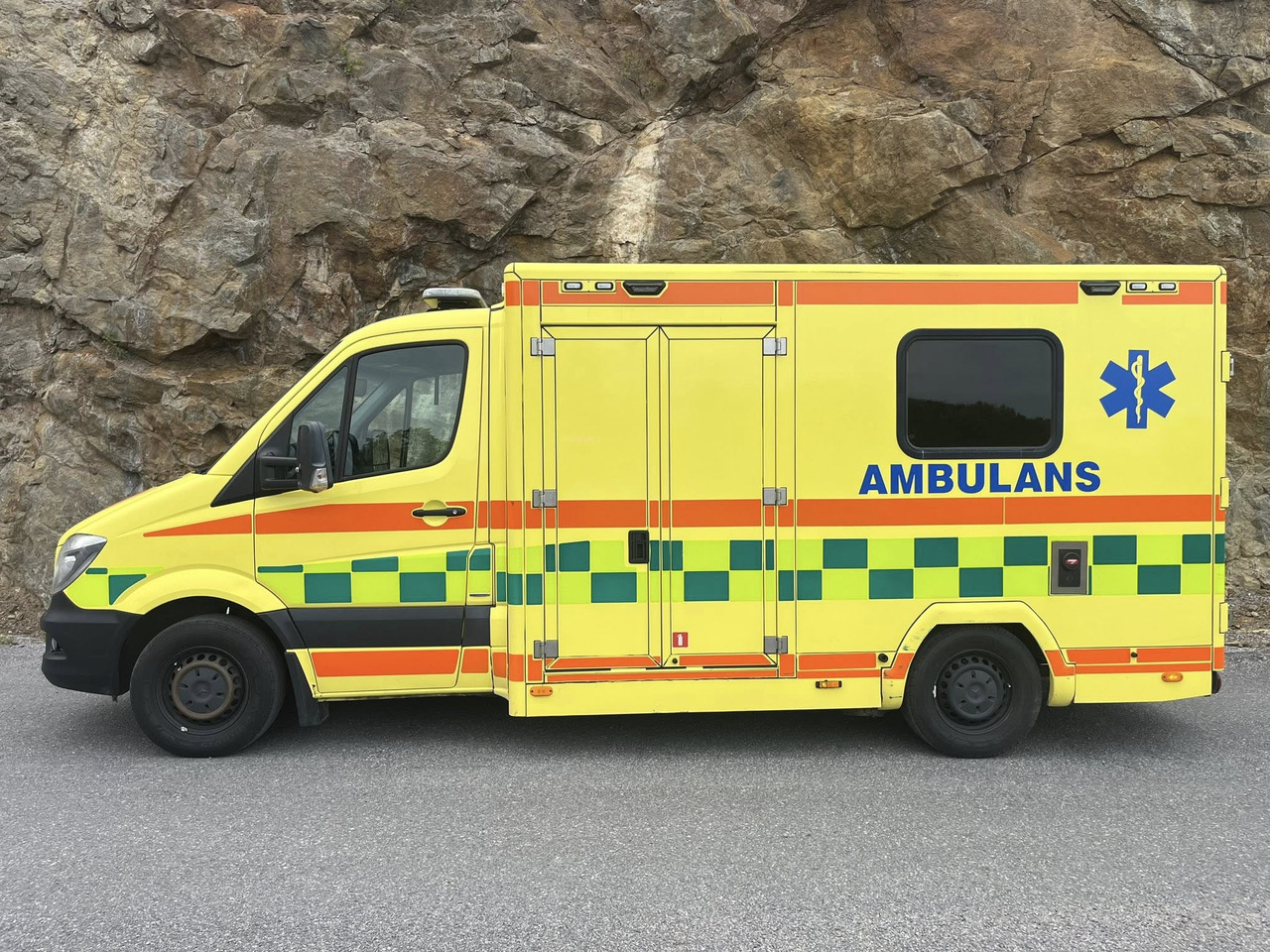 MERCEDES-BENZ Sprinter 319 - AMBULANCE - SOLD/SÅLD !!! - Машина скорой помощи: фото 2 MERCEDES-BENZ Sprinter 319 - AMBULANCE - SOLD/SÅLD !!! - Машина скорой помощи: фото 2
