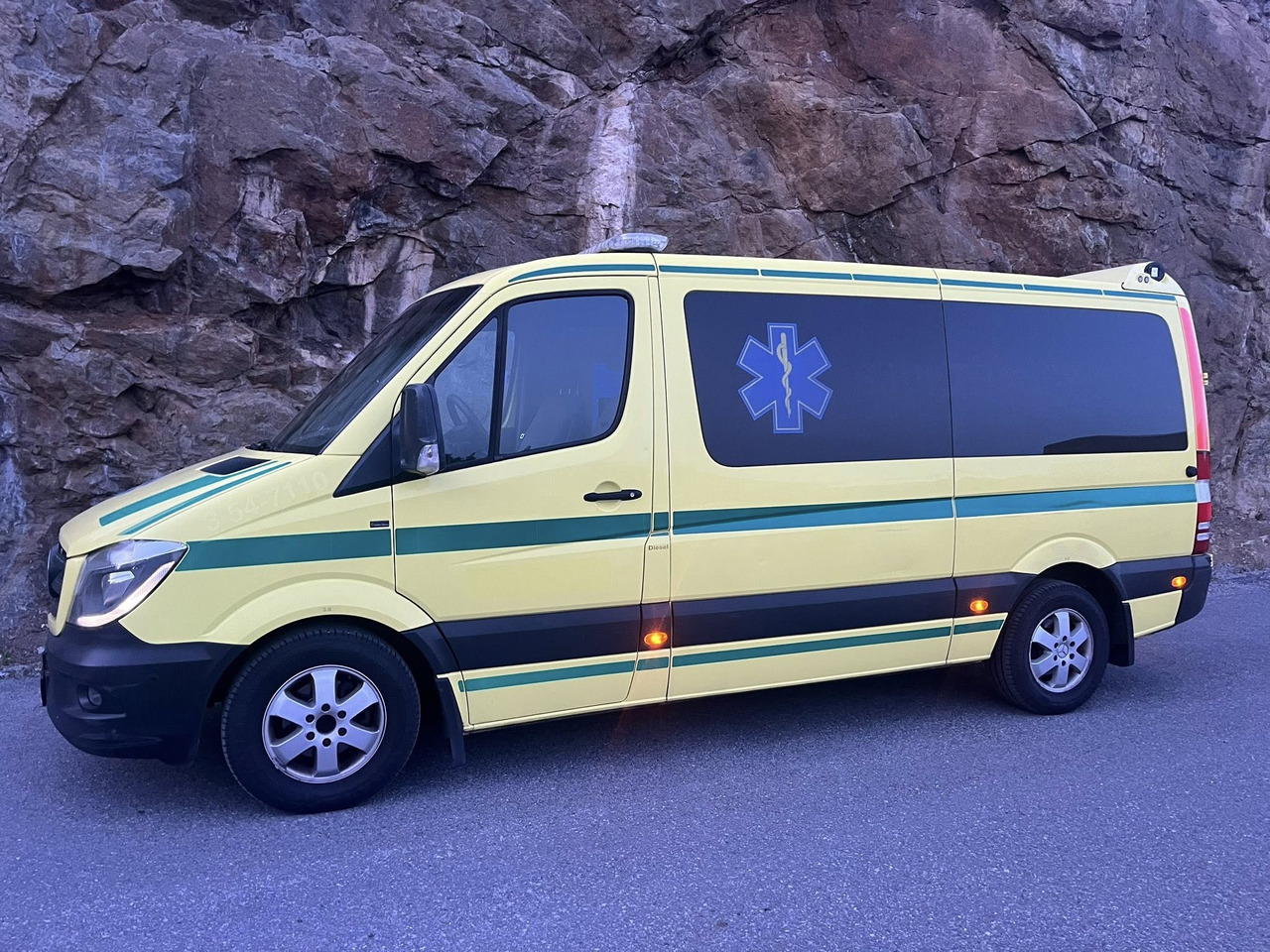 Mercedes-Benz Sprinter 316 - 2 stretcher AMBULANCE - RESERERAD !! - Машина скорой помощи: фото 5 Mercedes-Benz Sprinter 316 - 2 stretcher AMBULANCE - RESERERAD !! - Машина скорой помощи: фото 5
