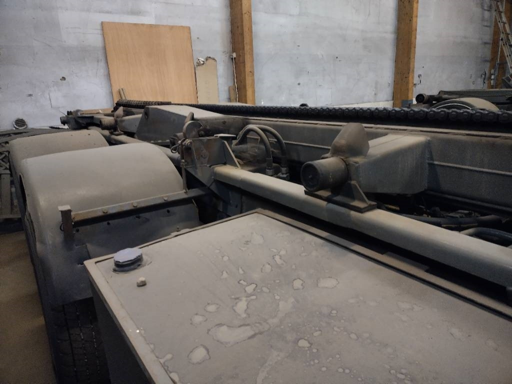 Volvo F12 6x2 ketjulaitteilla, Museointiin - Портальный бункеровоз: фото 3 Volvo F12 6x2 ketjulaitteilla, Museointiin - Портальный бункеровоз: фото 3