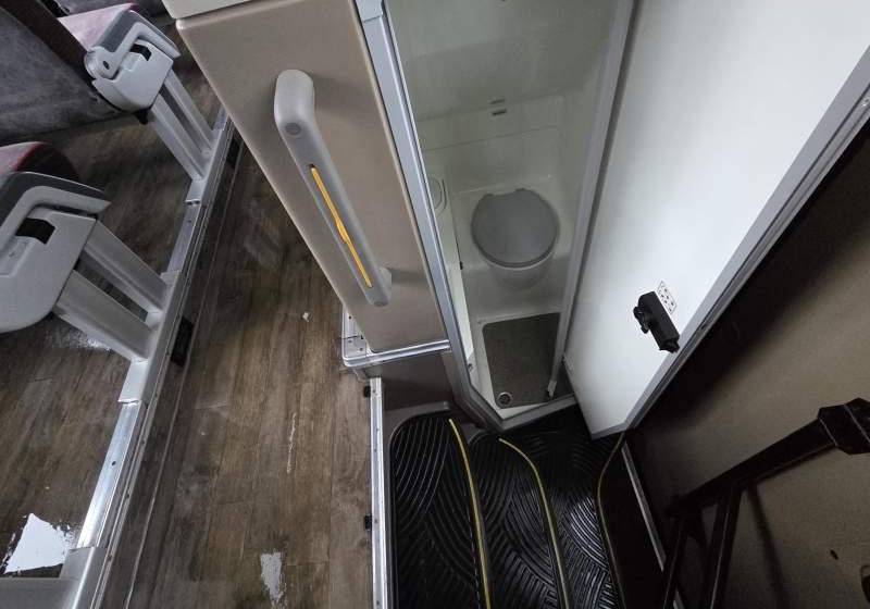 Туристический автобус Iveco MAGELYS HD / SPROWADZONY/ MANUAL/ EURO 6: фото 10 Туристический автобус Iveco MAGELYS HD / SPROWADZONY/ MANUAL/ EURO 6: фото 10