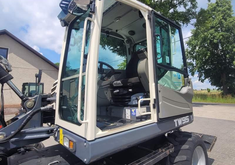 Schaeff TW95 / SPROWADZONA Z FRANCJI/ 6 500 MTH в лизинг Schaeff TW95 / SPROWADZONA Z FRANCJI/ 6 500 MTH: фото 18 Schaeff TW95 / SPROWADZONA Z FRANCJI/ 6 500 MTH в лизинг Schaeff TW95 / SPROWADZONA Z FRANCJI/ 6 500 MTH: фото 18