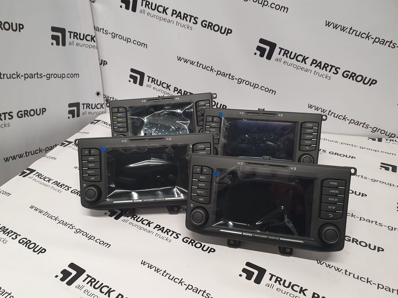 Scania T, P, G, R, L series EURO6, EURO 6 emission standard series multimedia navigation system HU scania AUS4 STD DAB, NAVI system, Harman / Becker 2594720, 2735760, 2635711, 2783088, infotainment sy - Система навигации для Грузовиков: фото 2 Scania T, P, G, R, L series EURO6, EURO 6 emission standard series multimedia navigation system HU scania AUS4 STD DAB, NAVI system, Harman / Becker 2594720, 2735760, 2635711, 2783088, infotainment sy - Система навигации для Грузовиков: фото 2