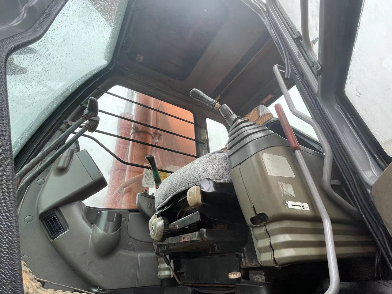 HITACHI ZX350LCH-1 - Гусеничный экскаватор: фото 5 HITACHI ZX350LCH-1 - Гусеничный экскаватор: фото 5