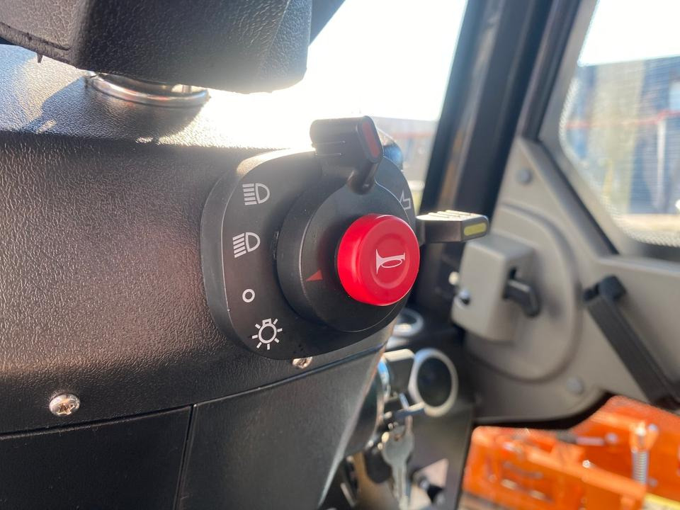 Компактный фронтальный погрузчик Radlader/Hoflader BK810 inkl. Tieflader und Winterpaket *INKL.19% MWST*BERGER KRAUS* KUBOTA*EURO*CE*: фото 19 Компактный фронтальный погрузчик Radlader/Hoflader BK810 inkl. Tieflader und Winterpaket *INKL.19% MWST*BERGER KRAUS* KUBOTA*EURO*CE*: фото 19